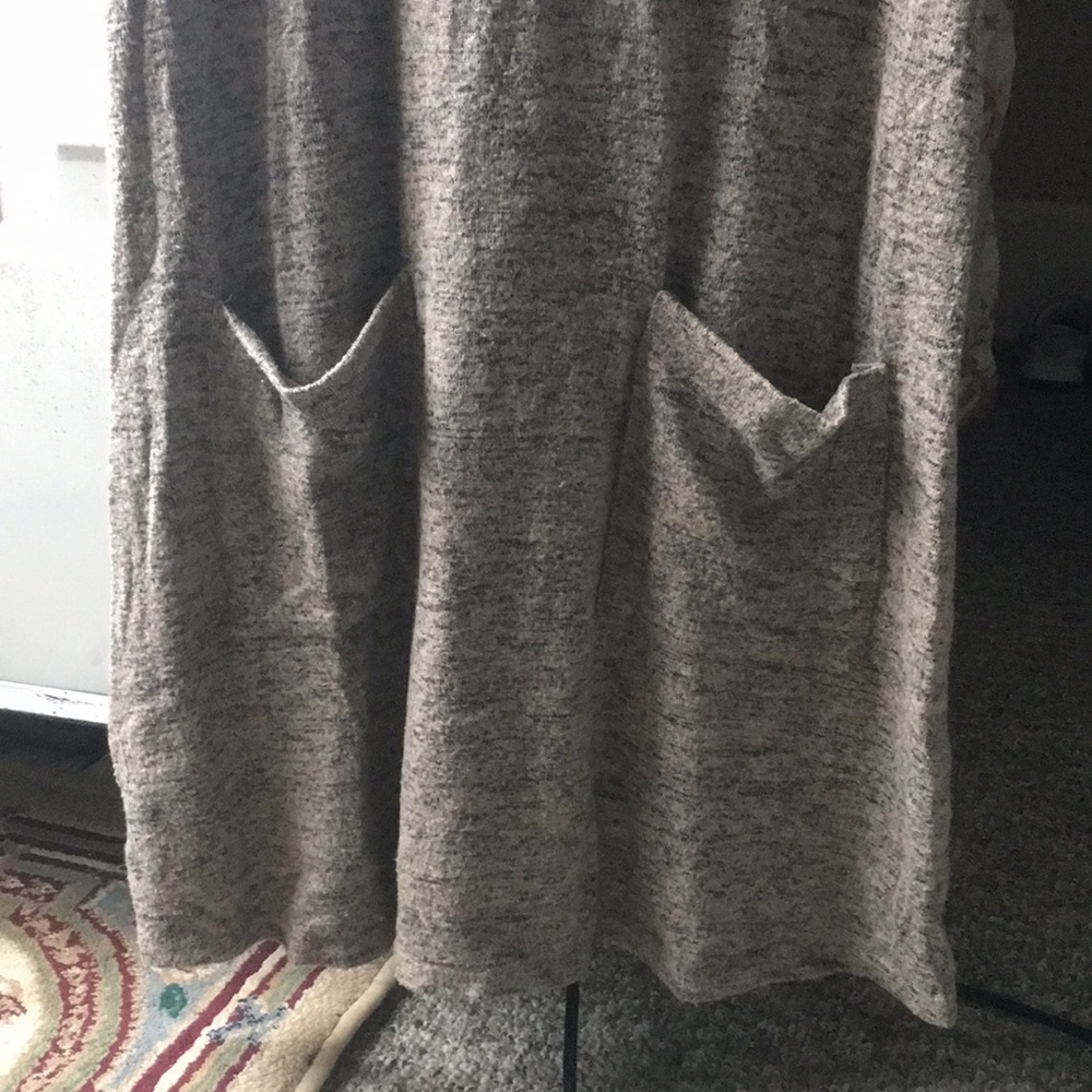 Dress - Picture 2 of 4